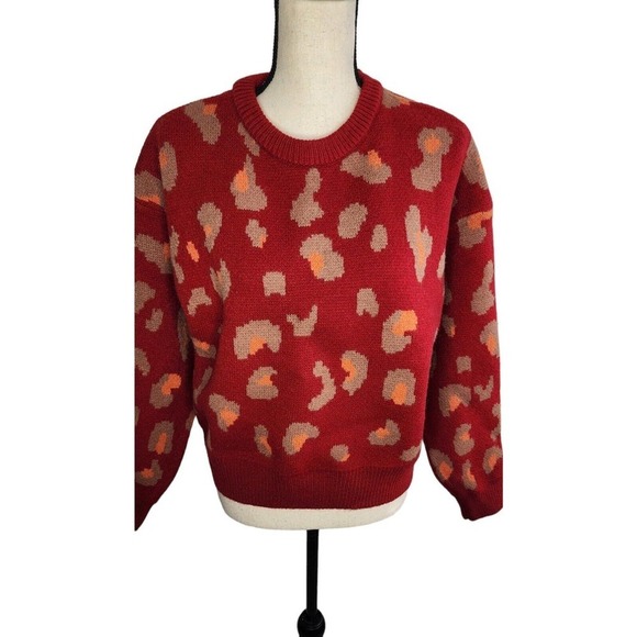 NWT Goodnight Macaroon Pullover Animal Print Boxy Soft Sweater Size Large - Picture 3 of 8